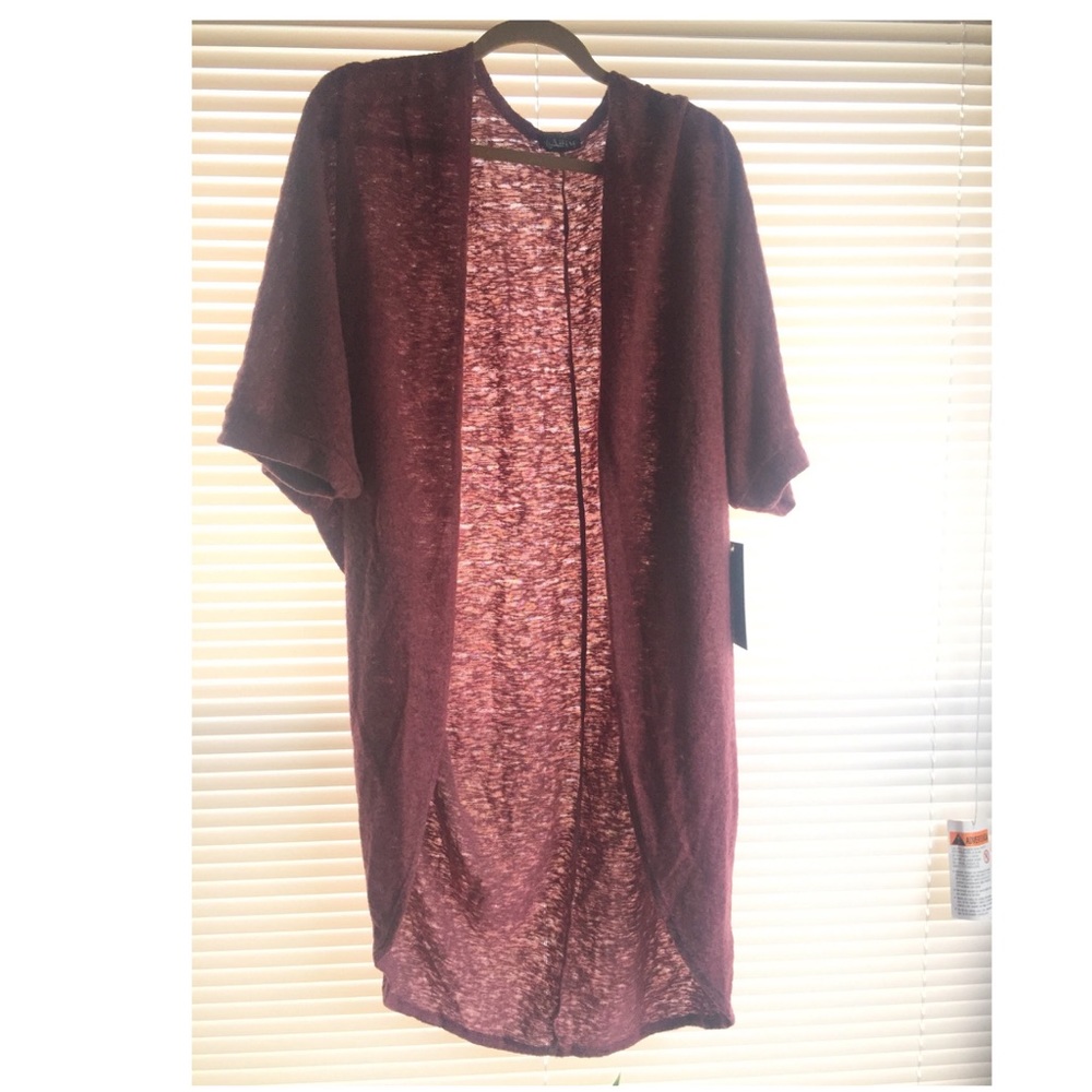 Burgundy Shirt Sleeve Caridgan ✨